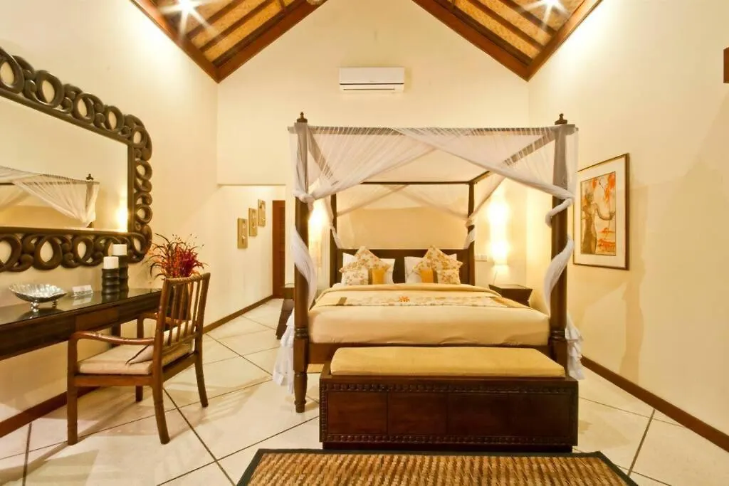 Villa Mango - 3 Bedroom Villa In Seminyak